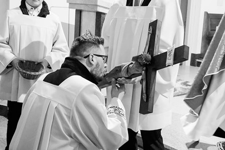 Wielki Piątek 2018, Parafia Podwyższenia Krzyża Świętego w Adamowie